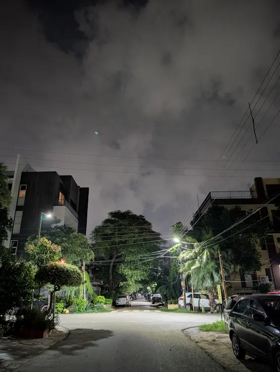 Pixel-9-night-shot-outdoors-2-1-azmotech