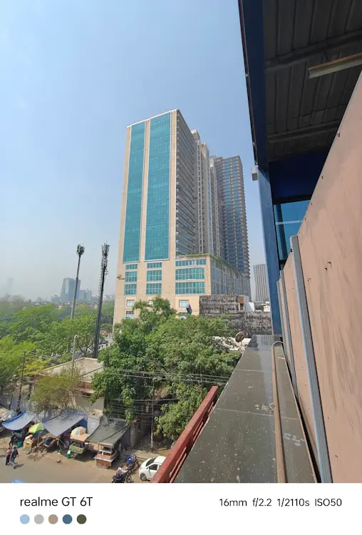 Realme-GT-6T-cityscape-shot-day-time-ultra-wide-angle-sensor-azmotech