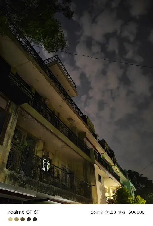 Realme-GT-6T-night-shot-of-building-primary-sensor-azmotech