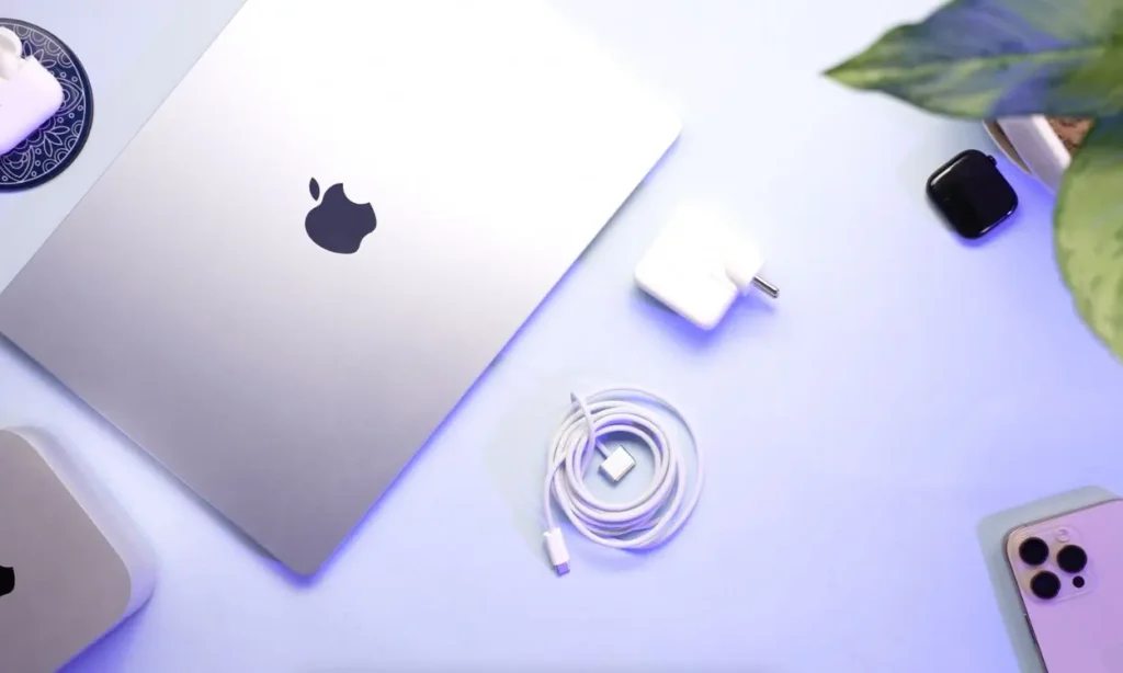 MacBook-Air-M4-Adapter-and-Cable-azmotech